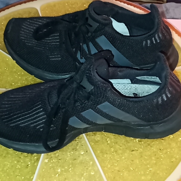 ADIDAS BLK ON BLK ORTHOLITE ATHLETIC SHOES-SIZE 5 - Picture 6 of 8